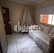 Casa com 3 Quartos à venda, 158m² no Santa Mônica, Uberlândia - Foto 5