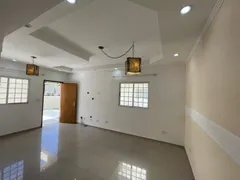 Casa com 3 Quartos à venda, 170m² no Parque das Cigarreiras, Taboão da Serra - Foto 1