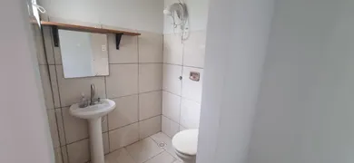 Casa de Vila com 4 Quartos para alugar, 120m² no Capão Raso, Curitiba - Foto 14