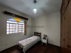 Casa com 3 Quartos para alugar, 160m² no Palmares, Belo Horizonte - Foto 17