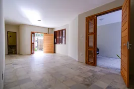 Casa com 3 Quartos à venda, 184m² no Pici, Fortaleza - Foto 4