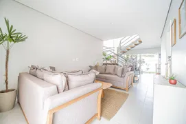 Casa de Condomínio com 3 Quartos à venda, 426m² no Granja Viana, Cotia - Foto 2