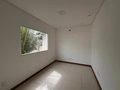 Casa com 3 Quartos à venda, 176m² no Pitangueiras, Lauro de Freitas - Foto 9