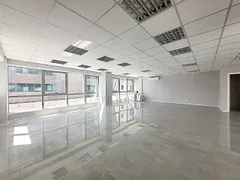 Conjunto Comercial / Sala para alugar, 136m² no Praia de Belas, Porto Alegre - Foto 14