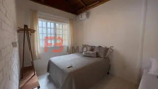 Casa com 3 Quartos para alugar, 120m² no Canto Grande, Bombinhas - Foto 12