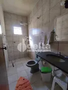 Casa com 3 Quartos à venda, 150m² no Segismundo Pereira, Uberlândia - Foto 9