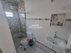 Casa com 3 Quartos para alugar, 220m² no Jardim Canaã, Uberlândia - Foto 11