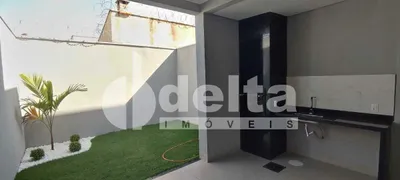 Casa com 3 Quartos à venda, 119m² no Novo Mundo, Uberlândia - Foto 16