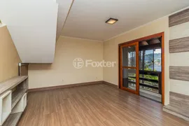 Casa de Condomínio com 3 Quartos à venda, 220m² no Nonoai, Porto Alegre - Foto 3