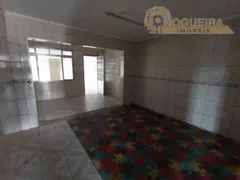 Casa com 7 Quartos para alugar, 200m² no Cidade Soberana, Guarulhos - Foto 17