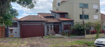 Casa com 4 Quartos à venda, 350m² no Jardim Floresta, Porto Alegre - Foto 1