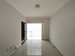 Casa com 3 Quartos à venda, 200m² no Granada, Uberlândia - Foto 3