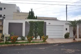 Casa com 3 Quartos à venda, 211m² no Santa Mônica, Uberlândia - Foto 7