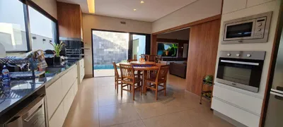 Casa com 3 Quartos para alugar, 165m² no Residencial Villa de Leon, Piratininga - Foto 2