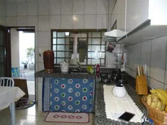 Casa com 3 Quartos à venda, 156m² no Sao Lucas, Uberlândia - Foto 5