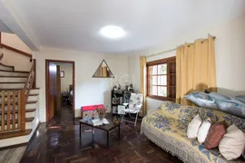 Casa com 4 Quartos à venda, 231m² no Cavalhada, Porto Alegre - Foto 4