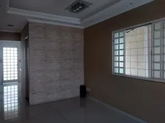 Casa com 2 Quartos à venda, 90m² no Carmari, Nova Iguaçu - Foto 2