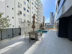 Apartamento com 3 Quartos para alugar, 120m² no Centro, Balneário Camboriú - Foto 22