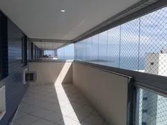 Apartamento com 3 Quartos para alugar, 130m² no Praia de Itaparica, Vila Velha - Foto 2