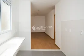 Apartamento com 2 Quartos para alugar, 46m² no Restinga, Porto Alegre - Foto 7