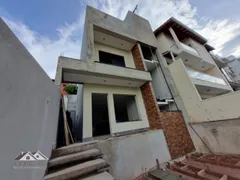 Sobrado com 3 Quartos à venda, 182m² no Villa Verde, Franco da Rocha - Foto 1