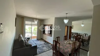 Apartamento com 3 Quartos para alugar, 90m² no Santa Mônica, Uberlândia - Foto 1