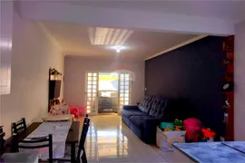 Casa com 3 Quartos à venda, 120m² no Jardim Aeroporto III, Mogi das Cruzes - Foto 2