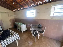 Casa com 3 Quartos à venda, 120m² no Champagnat, Londrina - Foto 6