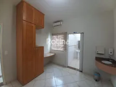 Casa Comercial para alugar, 374m² no Martins, Uberlândia - Foto 10