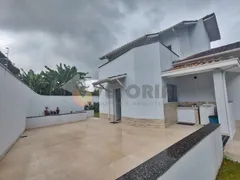 Sobrado com 4 Quartos à venda, 163m² no Jardim Capricornio, Caraguatatuba - Foto 9