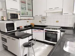 Sobrado com 3 Quartos à venda, 257m² no Vila Cecilia Maria, Santo André - Foto 3