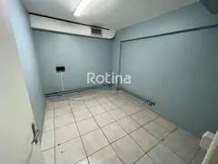 Loja / Salão / Ponto Comercial para alugar, 80m² no Centro, Uberlândia - Foto 6