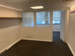 Conjunto Comercial / Sala para alugar, 66m² no Centro, Rio de Janeiro - Foto 9