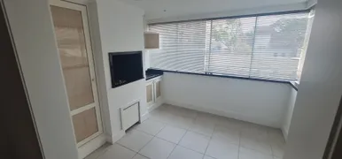 Apartamento com 2 Quartos à venda, 90m² no Vila Ipiranga, Porto Alegre - Foto 1