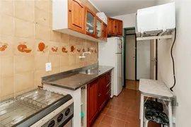 Apartamento com 2 Quartos à venda, 63m² no Partenon, Porto Alegre - Foto 2