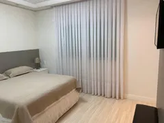 Apartamento com 3 Quartos para alugar, 125m² no Centro, Balneário Camboriú - Foto 2