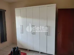 Casa com 2 Quartos à venda, 225m² no Jardim Sucupira, Uberlândia - Foto 4