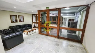 Apartamento com 3 Quartos para alugar, 105m² no Mont' Serrat, Porto Alegre - Foto 20