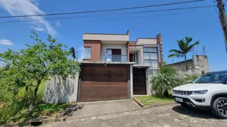 Casa com 3 Quartos à venda, 240m² no Bosque do Repouso, Criciúma - Foto 2