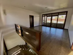 com 3 Quartos para alugar, 216m² no América, Joinville - Foto 16