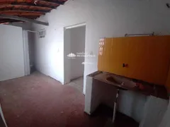 Casa com 2 Quartos para alugar, 90m² no Centro, Teresina - Foto 6