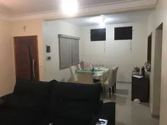 Casa com 4 Quartos à venda, 290m² no Vila Areao, Taubaté - Foto 4