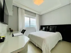 Apartamento com 3 Quartos para alugar, 256m² no Centro, Balneário Camboriú - Foto 19