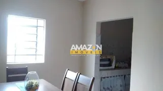 Casa com 3 Quartos à venda, 420m² no Vila Areao, Taubaté - Foto 6