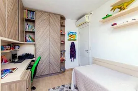 Apartamento com 3 Quartos à venda, 125m² no Jardim Europa, Porto Alegre - Foto 2