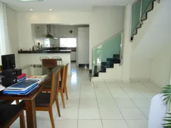 Casa com 3 Quartos à venda, 233m² no Jardim dos Pirineus, Belo Horizonte - Foto 1