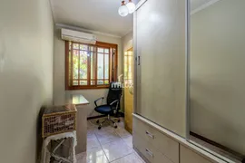 Casa com 3 Quartos à venda, 103m² no Jardim do Salso, Porto Alegre - Foto 16