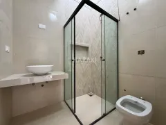 Casa com 3 Quartos à venda, 150m² no Conjunto Habitacional Sanenge, Maringá - Foto 15