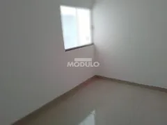 Casa com 2 Quartos à venda, 65m² no Loteamento Monte Hebron, Uberlândia - Foto 4