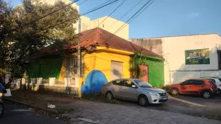 Casa com 2 Quartos à venda, 200m² no Passo da Areia, Porto Alegre - Foto 2